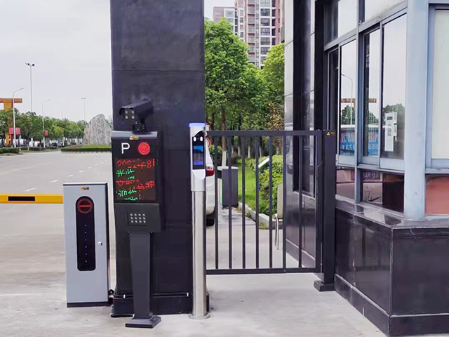 ��ײͨ���l�T�ă�(y��u)�c(di��n)��B